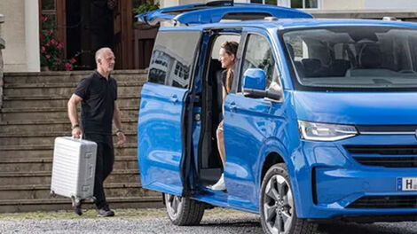 Sliding doors and tailgate convenience