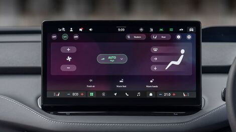 Tri-Zone climate control