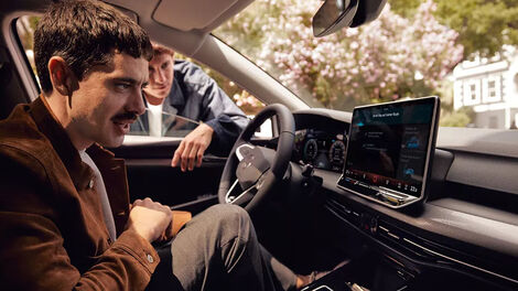 Volkswagen Golf Hybrid Stay Connected