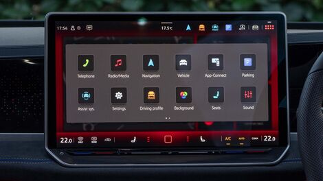 Volkswagen Passat Infotainment Display