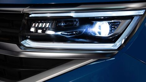 IQ.LED Matrix headlights