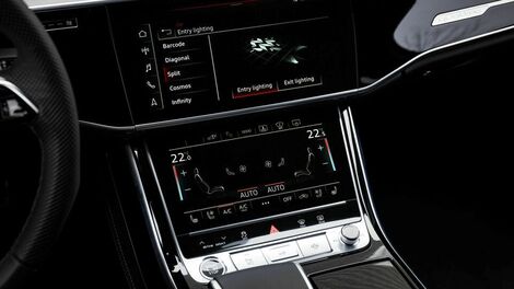 4-Zone climate control with rear seat remote