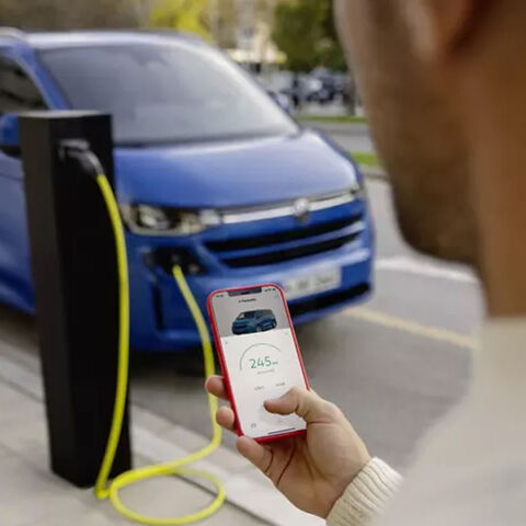 Volkswagen e-Transporter Shuttle