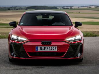 Audi e-tron GT quattro