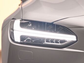 Volvo V90 Plug-in Hybrid