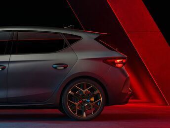 CUPRA Leon e-HYBRID