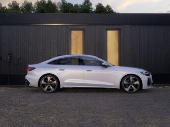 A5 Saloon e-hybrid