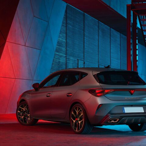 CUPRA Leon e-HYBRID