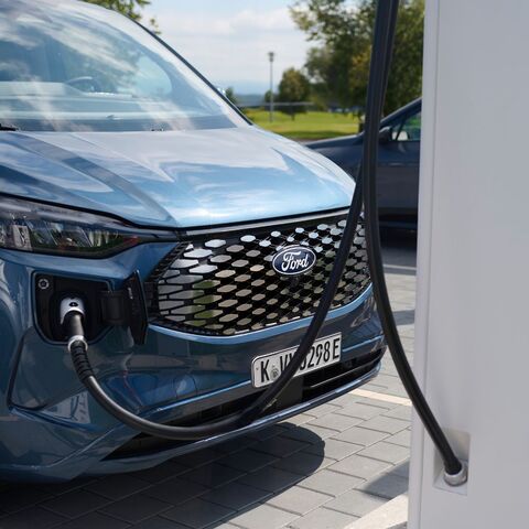 Ford E-Transit™ Custom® Kombi