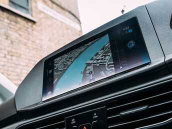 Volkswagen Caddy Cargo High Resolution Display