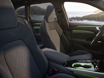 Audi A6 Avant e-hybrid