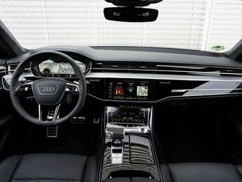Audi A8 TFSI e