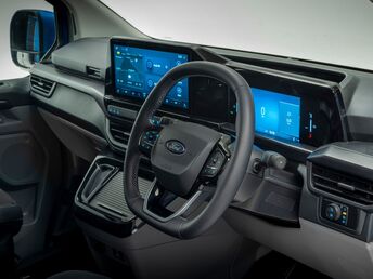 Ford E-Transit™ Custom® Double Cab-in-Van