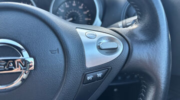 2019 Nissan Tekna XTRON Euro 6 5-door (Blue) - Image: 11