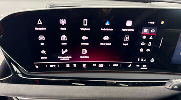 2025 Audi 2.0 TFSI Edition 1 Saloon S Tronic Euro 6 5-door (Grey) - Image: 18