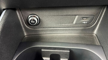 2023 Audi TFSI CoD 35 S line S Tronic Euro 6 5-door (White) - Image: 13