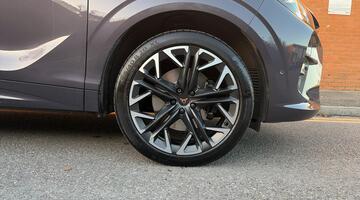 2025 CUPRA EHybrid 25.8kWh VZ2 DSG Euro 6 5-door (Purple) - Image: 5