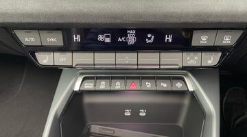 2025 Audi Saloon Black Edition TFSI 333 PS S tronic (Green) - Image: 27