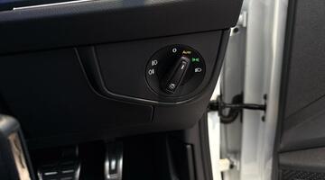 2025 Volkswagen TSI Black Edition DSG Euro 6 5-door (Multicolour) - Image: 19