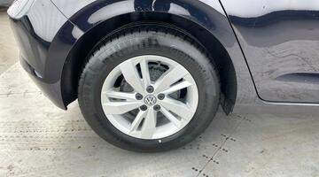 2020 Volkswagen 1.0 TSI SE Euro 6 5-door (Black) - Image: 22