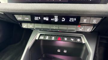 2024 Audi 2.0 TFSI Black Edition Sportback S Tronic quattro Euro 6 5-door (Blue) - Image: 17