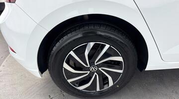 2022 Volkswagen 1.0 TSI Life Euro 6 5-door (White) - Image: 15