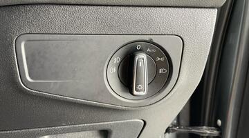 2018 Volkswagen 2.0 TDI SE Navigation DSG Euro 6 5-door (Grey) - Image: 23