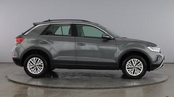 2024 Volkswagen TSI Life DSG Euro 6 5-door (White) - Image: 4