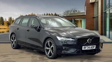 2025 Volvo 2.0 B4 MHEV Plus DCT Auto Euro 6 5-door (Black) - Image: 1