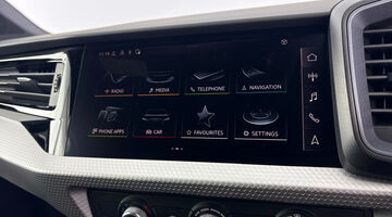 2025 Audi 1.0 TFSI 30 Black Edition Sportback S Tronic Euro 6 5-door (White) - Image: 18