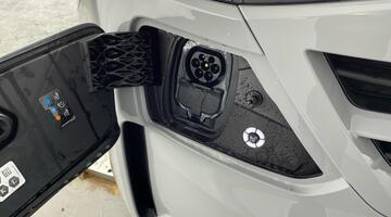 2025 Volkswagen T32 65kWh Commerce Pro Kombi Auto LWB 5-door (Grey) - Image: 35