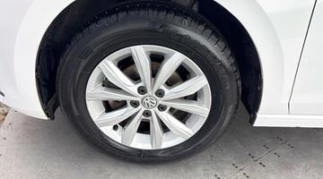 2021 Volkswagen 1.0 TSI Match Euro 6 5-door (White) - Image: 31