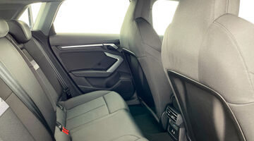 2025 Audi TFSIe 40 Sport Sportback S Tronic Euro 6 5-door 17.9kWh (Blue) - Image: 29