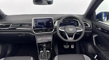 2025 Volkswagen TSI R-Line DSG 2WD Euro 6 2-door (Blue) - Image: 8