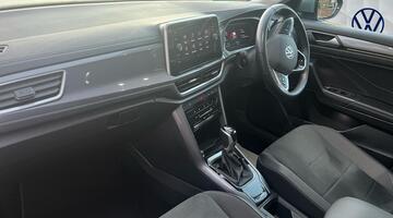 2024 Volkswagen TSI Style DSG Euro 6 5-door (Silver) - Image: 2