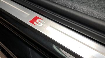 2025 Audi TFSI 35 Black Edition S Tronic Euro 6 4-door (Black) - Image: 15