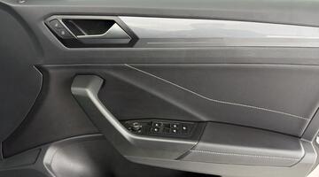 2023 Volkswagen TSI Style DSG Euro 6 5-door (Black) - Image: 19