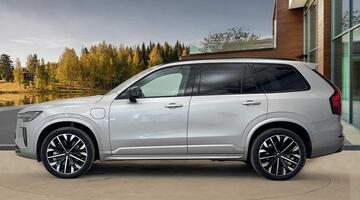 2025 Volvo 2.0 T8 18.8kWh Ultra Dark Auto 4WD Euro 6 5-door (Silver) - Image: 6