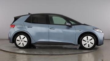 2022 Volkswagen Pro Performance 58kWh Family Auto 5-door (Multicolour) - Image: 4