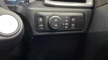 2024 Volkswagen 2.0 TDI Style Auto 4Motion Euro 6 4-door (Grey) - Image: 7