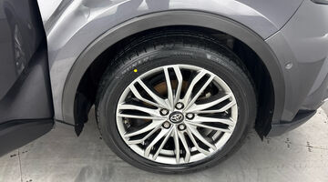 2021 Toyota VVT-h Excel CVT Euro 6 5-door (Grey) - Image: 5