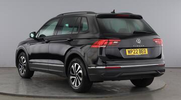 2022 Volkswagen TSI Active Euro 6 5-door (Black) - Image: 3