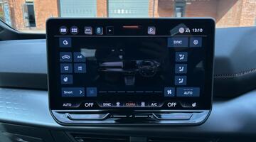 2025 CUPRA E-Boost 59kWh V1 Auto 5-door (Grey) - Image: 32