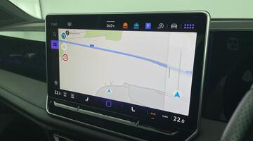 2024 Volkswagen 2.0 TDI R-Line DSG Euro 6 5-door (White) - Image: 25