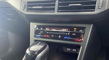 2022 Volkswagen 1.0 TSI R-Line DSG Euro 6 5-door (Silver) - Image: 25