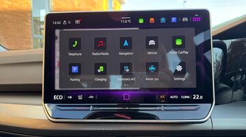 2025 Volkswagen TSI eHybrid 19.7kWh Style DSG Euro 6 5-door (Black) - Image: 35