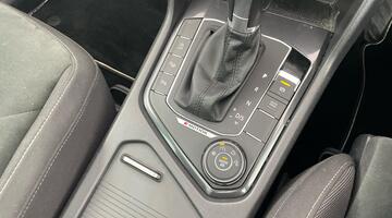 2018 Volkswagen 2.0 TSI SEL DSG 4Motion Euro 6 5-door (White) - Image: 13