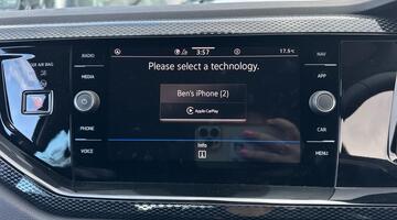 2025 Volkswagen 1.0 EVO Life Euro 6 5-door (Black) - Image: 38