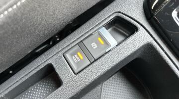 2022 Volkswagen TSI R-Line DSG Euro 6 5-door (Black) - Image: 32