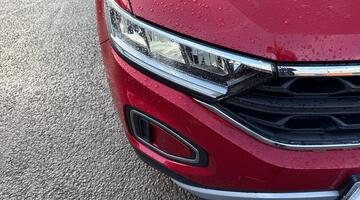 2022 Volkswagen 1.0 TSI Life Euro 6 5-door (Red) - Image: 26